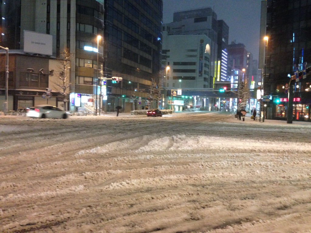 大雪に見舞われた東京•銀座